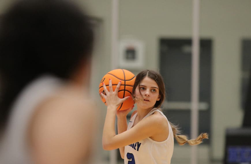 EAGLES BACK ON THE COURT