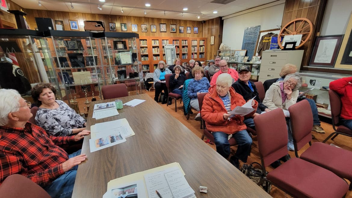 Library Building Committee Meets