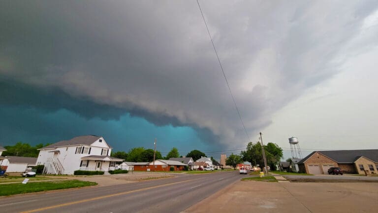 Hennessey-Funnel-Cloud